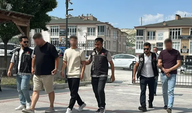Burdur'da ihraç edilen öğretmen uyuşturucu ticaretinden tutuklandı