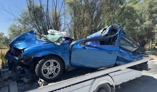 Afyon'da feci kaza: Uzman çavuş, eşi ve 8 aylık bebekleri hayatını kaybetti