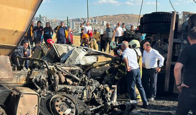 Ankara Keçiören'de hafriyat kamyonları çarpıştı; 2 kişi hayatını kaybetti