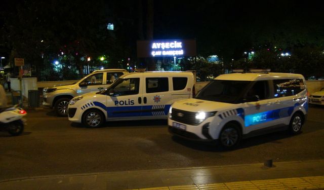 Boşanma aşamasındaki eşini silahla ağır yaraladı