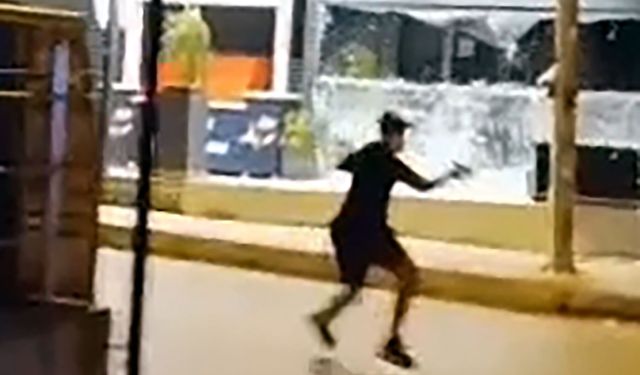 Haraç vermeyi reddeden tatlıcı dükkanına 3'üncü silahlı saldırı!