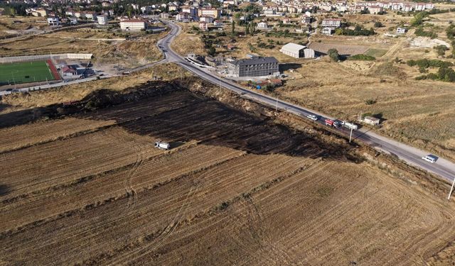 Kütahya Emet'te çıkan 2 yangın söndürüldü