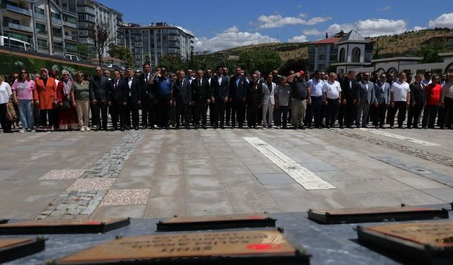 Pursaklar'da Şehitlik Meydanı'nda anma programı düzenlendi
