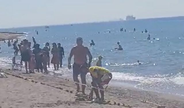 Çanakkale'de halk plajında patlamamış top mermisi bulundu