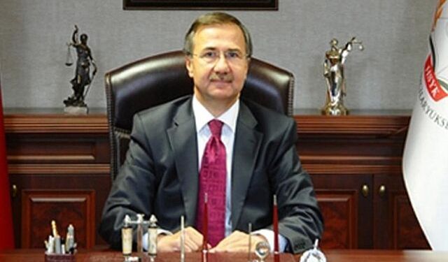Ahmet Gökcen kimdir?