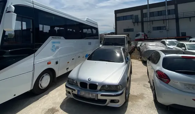 Noterden ve muayeneden sorunsuz geçen otomobil 'change' çıktı!