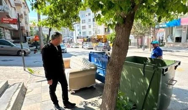 Çankaya Belediyesi'nden uyarı: Konteyner çevresine mobilya ve moloz bırakana para cezası!
