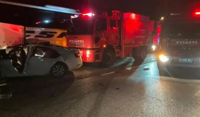 Doğum günü kutlamasına giden 2 genç, kaza kurbanı oldu