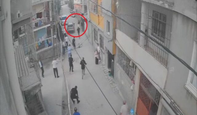 Kavgada otomobilini kalabalığın üzerine sürdü: 1’i ağır 4 yaralı