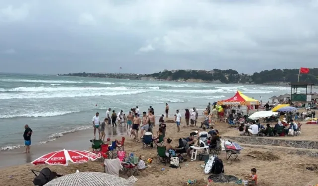 Ablasını kurtarmak için denize giren genç boğularak hayatını kaybetti