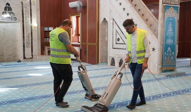 Keçiören'de ibadethanelerde temizlik çalışmaları sürüyor