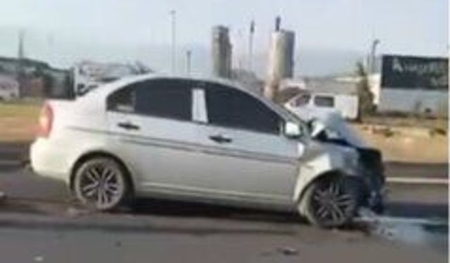 Otomobil cipe çarptı; 5 yaralı