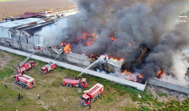 Osmaniye'de fabrikada çıkan yangında 2 işçi hayatını kaybetti