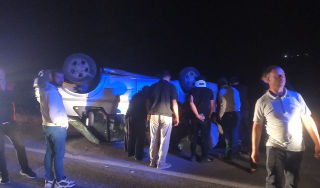 Sivas'ta minibüs devrildi: 7 yaralı