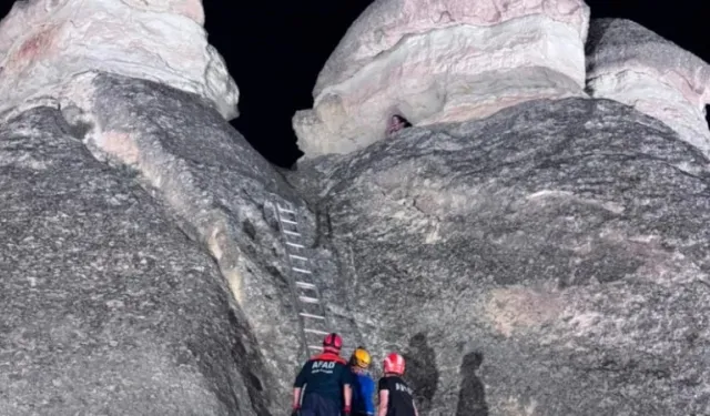 Peri bacasının tepesinde mahsur kalan turisti AFAD ekipleri kurtardı!