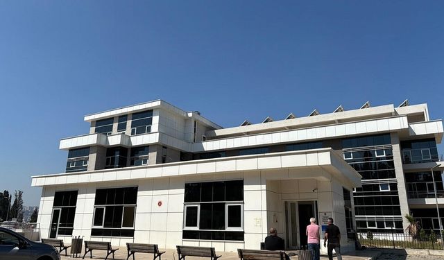 Uyuşturucu bağımlısı oğlunu öldürüp, polise teslim oldu