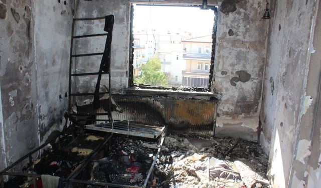 2 yaşındaki çocuk çakmakla oynarken evi yaktı