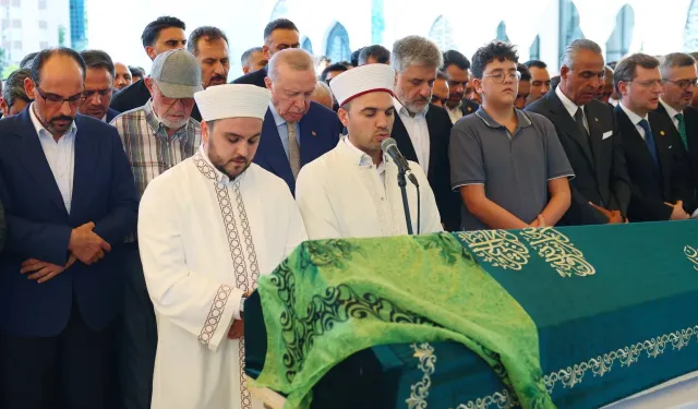 Erdoğan, AK Parti Milletvekili Önen'in kızı Fatma Zehra Önen'in cenazesine katıldı