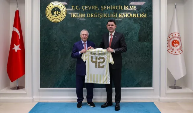 Aziz Yıldırım'dan Murat Kurum'a dikkat çeken stat ziyareti