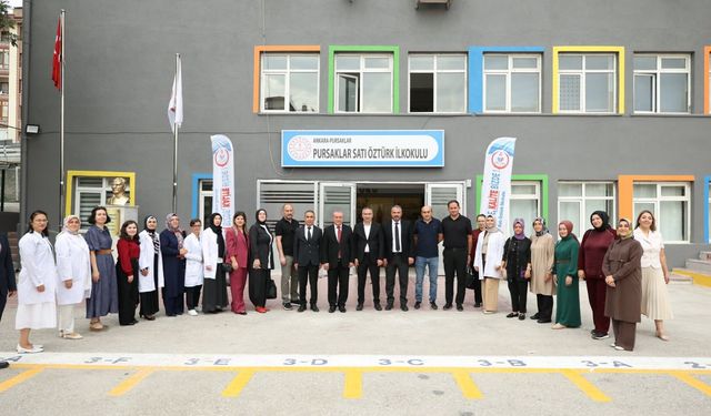 Başkan Ertuğrul Çetin öğrencilerle yeni eğitim yılının ilk gününde buluştu