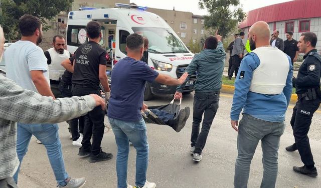 Boşanma aşamasındaki çiftin yakınları arasında silahlı çatışma: 1’i polis 12 yaralı