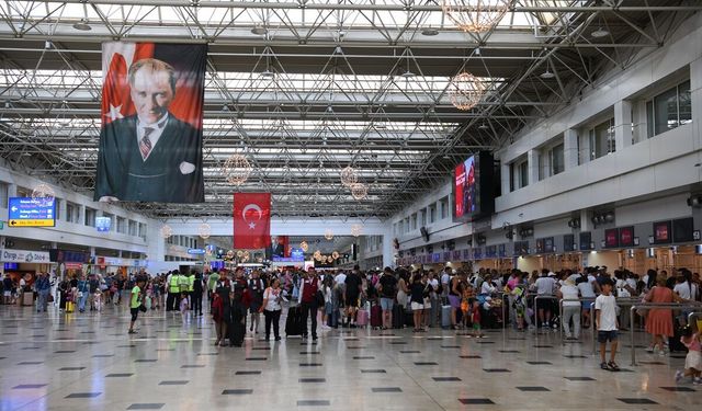 Yılın ilk 8 ayında hava yolu ile seyahat eden yolcu sayısı açıklandı