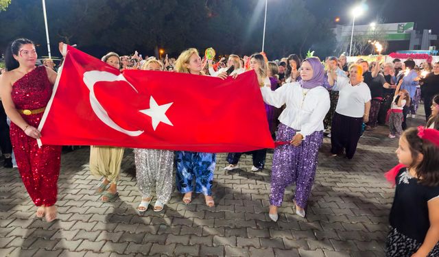 Edirne'de kadınlar 'Şalvar Gecesi’nde eğlendi