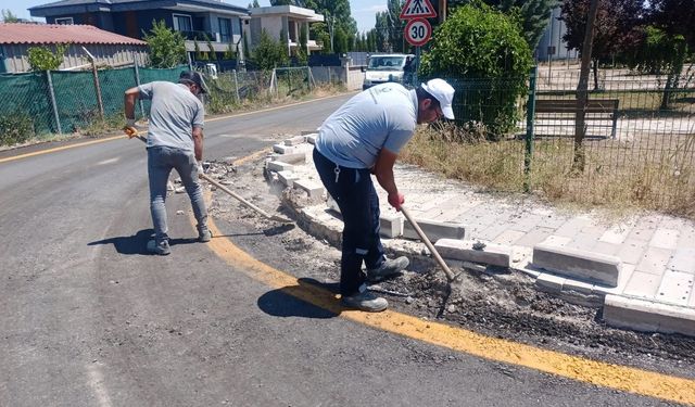 Kahramankazan Belediyesi, ilçe genelinde bakım ve onarım çalışması yürütüyor