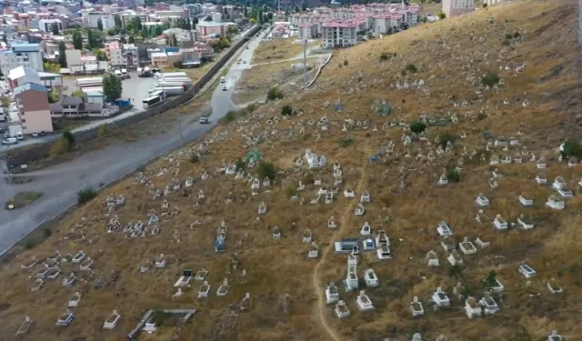 Bir günlük bebeği ağzına peçete koyup gömdüler: Anne ve anneanne tutuklandı