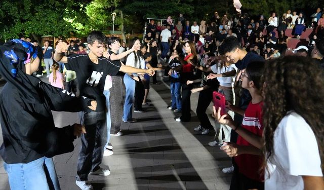Park Konserleri coşkusu: Vatandaşlar müzik ve eğlenceye doydu