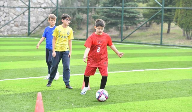 Pursaklar’da çocuklara ücretsiz spor fırsatı: 3 branşta eğitim veriliyor