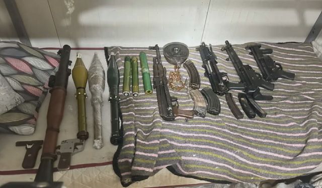 Sarallar'ın suikast cephaneliği: Roketatar, anti-tank mühimmatı, Kalaşnikof çıktı