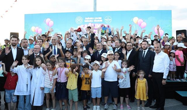 Sağlıklı Çocuk Festivali: Çocuklar sağlık istasyonlarında bilinçlendi