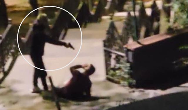 Annesini taciz ettiğini öne sürdüğü kişiyi bacaklarından vurdu