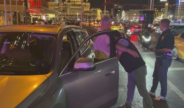 İstanbul'da 'Huzur' denetimi: Taksim'de GBT taraması
