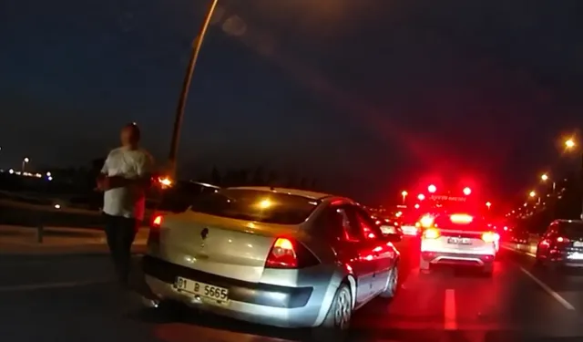 Trafikte 'Başkomiserim' deyip ehliyet ve ruhsat istedi, market çalışanı çıktı