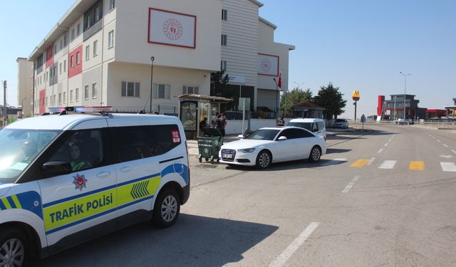 Yolcu alma kavgasında halk otobüsü şoförü kalp krizi geçirdi