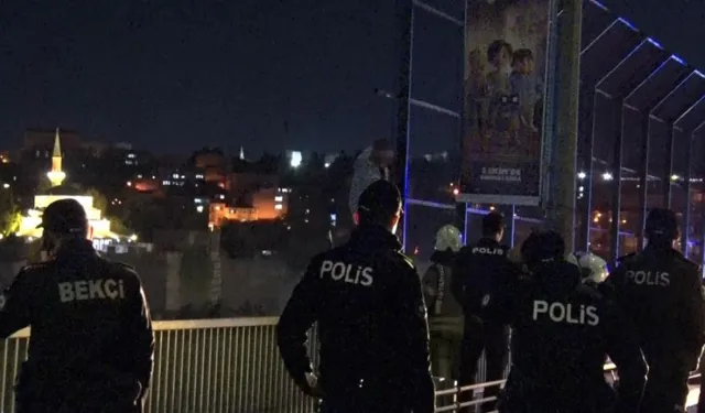 Haliç Köprüsü’nde intihar girişimi