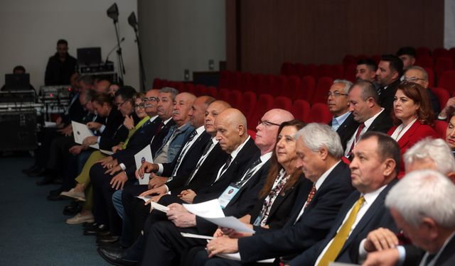İç Anadolu Belediyeler Birliği Meclisi Yenimahalle'de toplandı