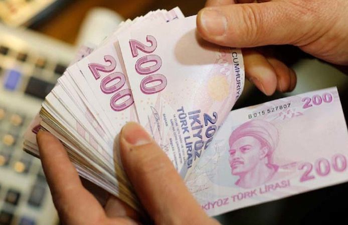 Zamlı memur maaşları hesaplara yatmaya başladı: Kim, ne kadar alacak?