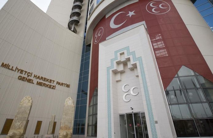 MHP'den Akın Gürlek'e destek: Sonuna kadar yanındayız