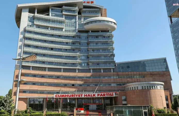 CHP'li ilçe başkanı istifa etti