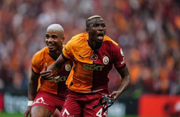 Victor Osimhen için flaş PSG iddiası!