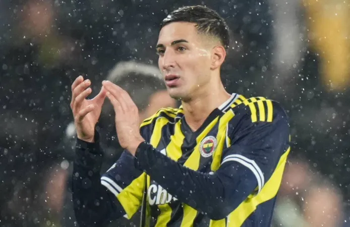 Fenerbahçe'den Mert Müldür hamlesi!