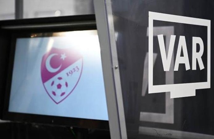 Süper Lig'de 3 maçın VAR hakemleri açıklandı