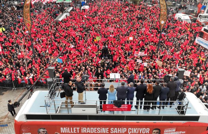 Arka arkaya gelen gözaltıların ardından CHP'nin miting adresi değişti!