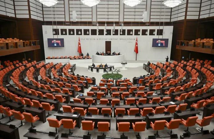 Meclis’te 4 saat süren ‘İran kapalı oturumu’ sona erdi