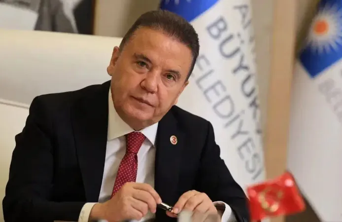 Muhittin Böcek'in 2 şoförü, İBB soruşturması kapsamında tutuklandı