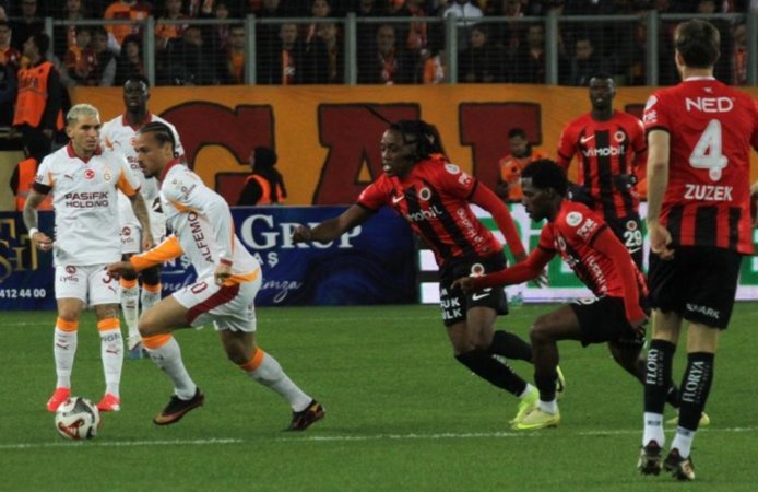 Galatasaray’dan Gençlerbirliği maçı devam ederken VAR tepkisi
