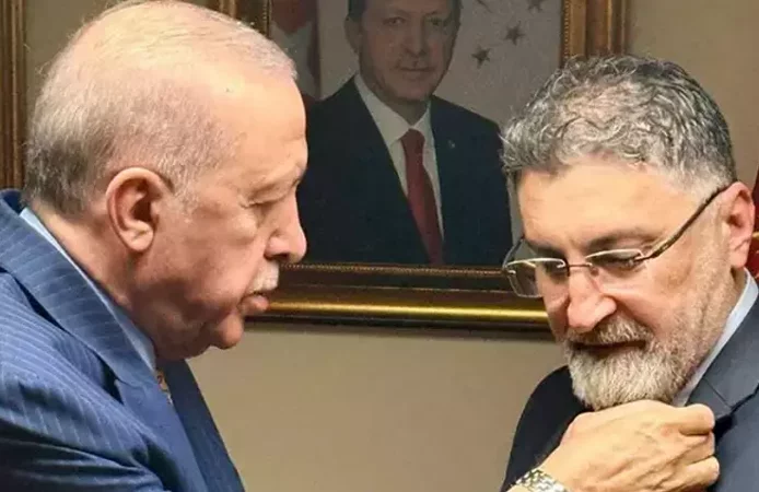 Serik Belediye Başkanı Kumbul'un AK Parti'ye geçmesinin ardından istifa geldi!